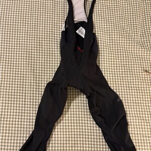 Specialized thermal bibs